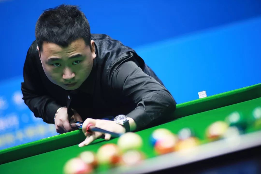 的批评与舆 的批评与舆