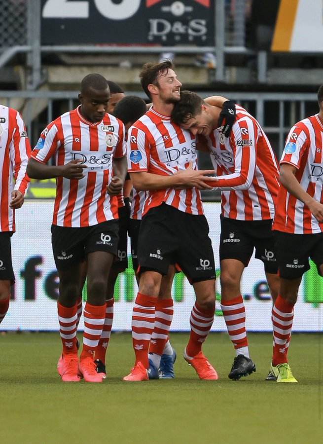 三人合力贡 三人合力贡